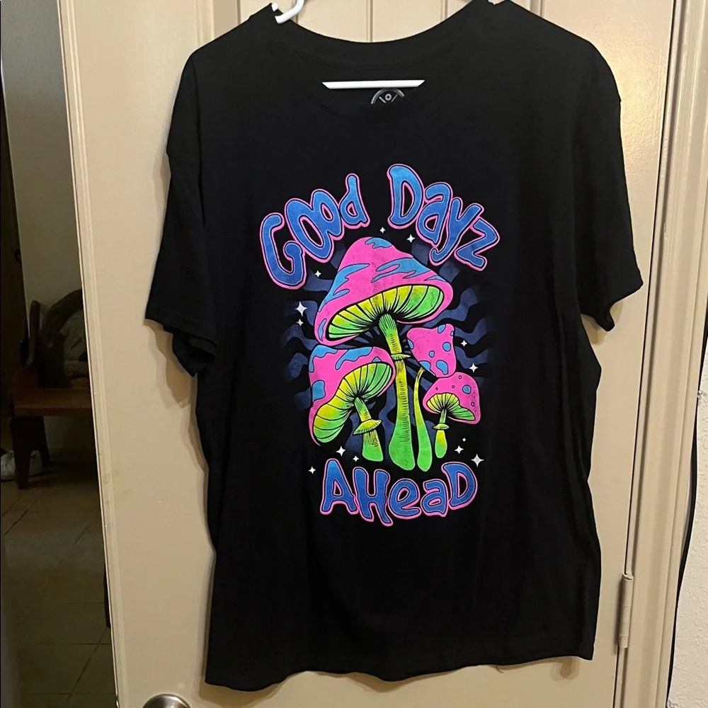 DOM Good Dayz Ahead Psychedelic Mushrooms Large Shirt - Picture 3 of 4